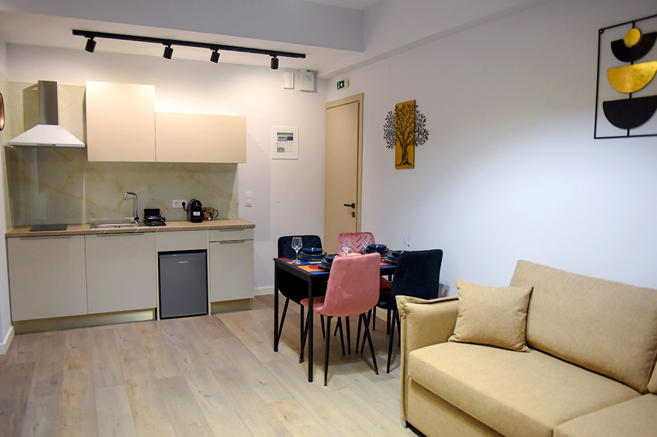 Fully equipped kitchen